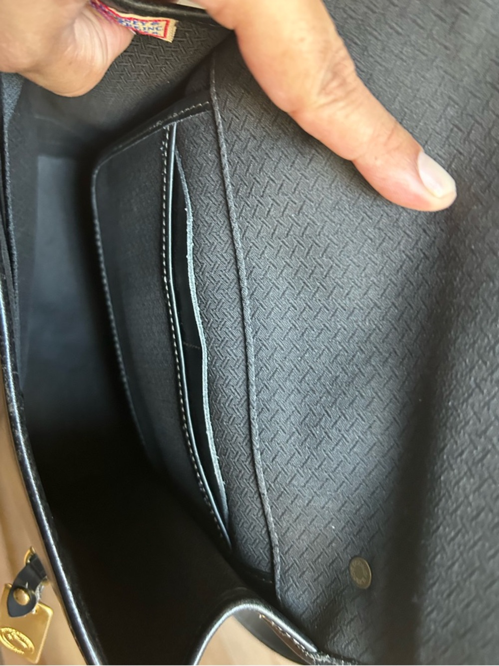 Vintage Dooney & Bourke Cabriolet Leather Backpack - Picture 11 of 11